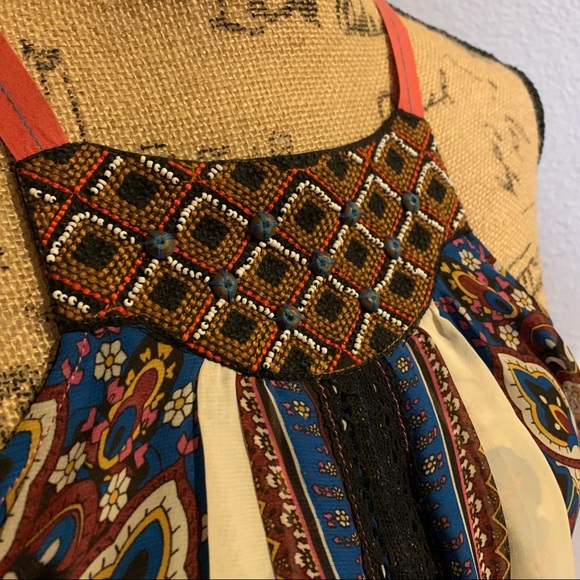 Anthropologie silk and embroidered top M - Picture 4 of 7